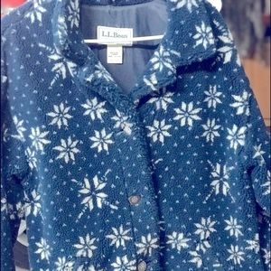 LL Bean women’s heavy fleece jacket